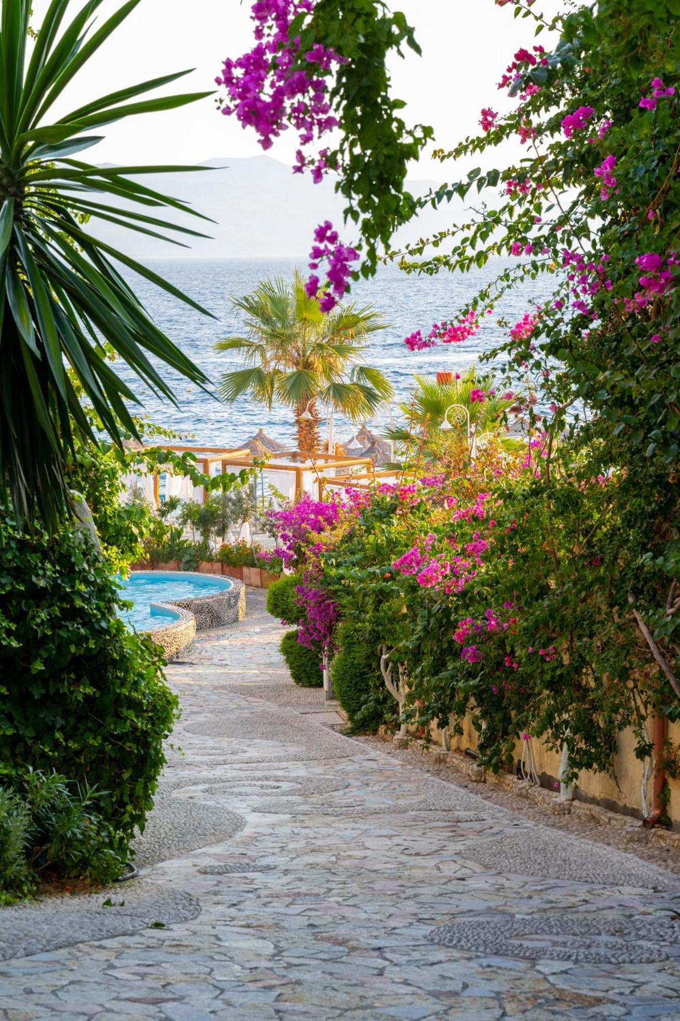 Bougainville Bay Apartments Саранда Екстер'єр фото