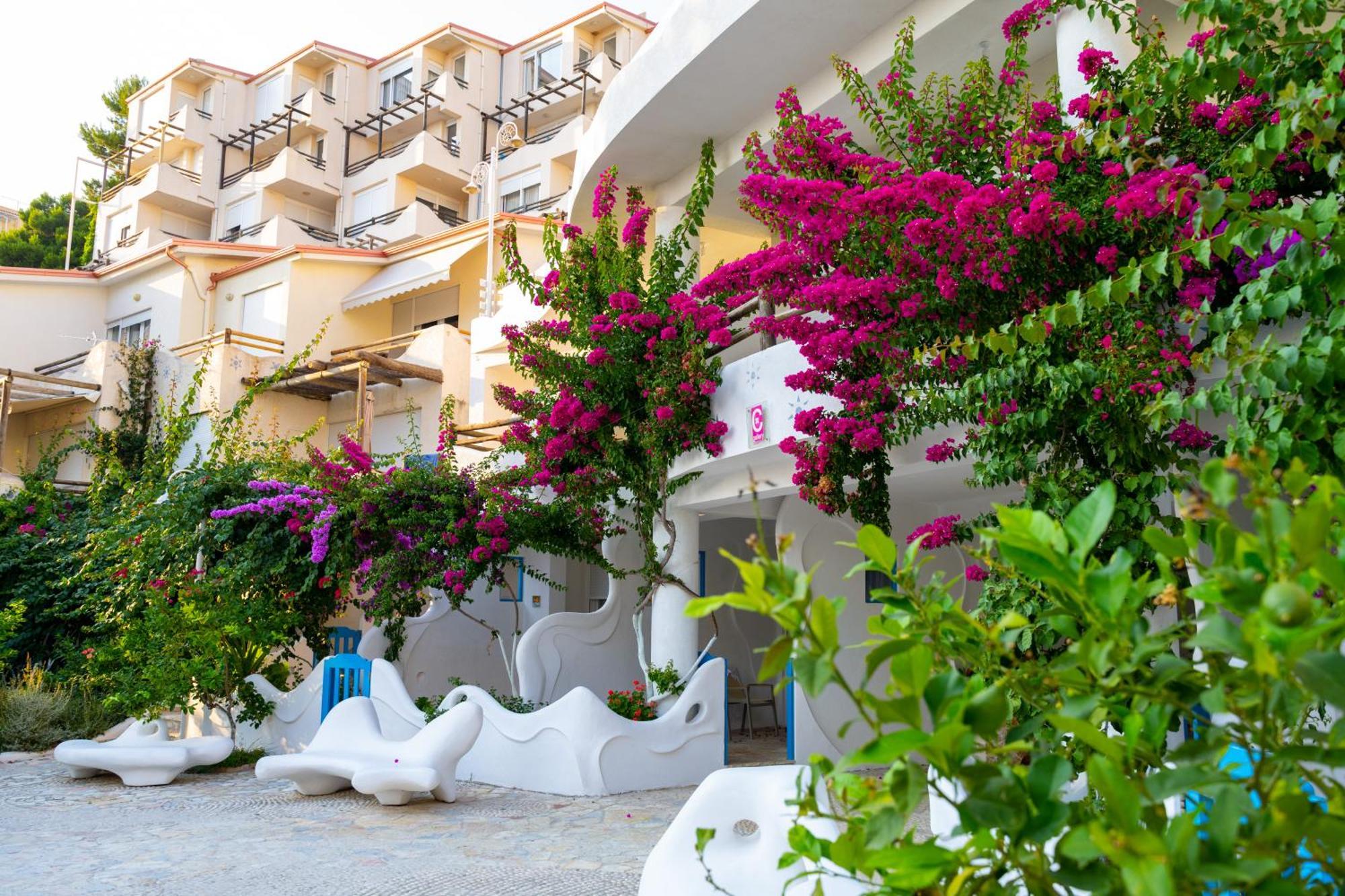 Bougainville Bay Apartments Саранда Екстер'єр фото